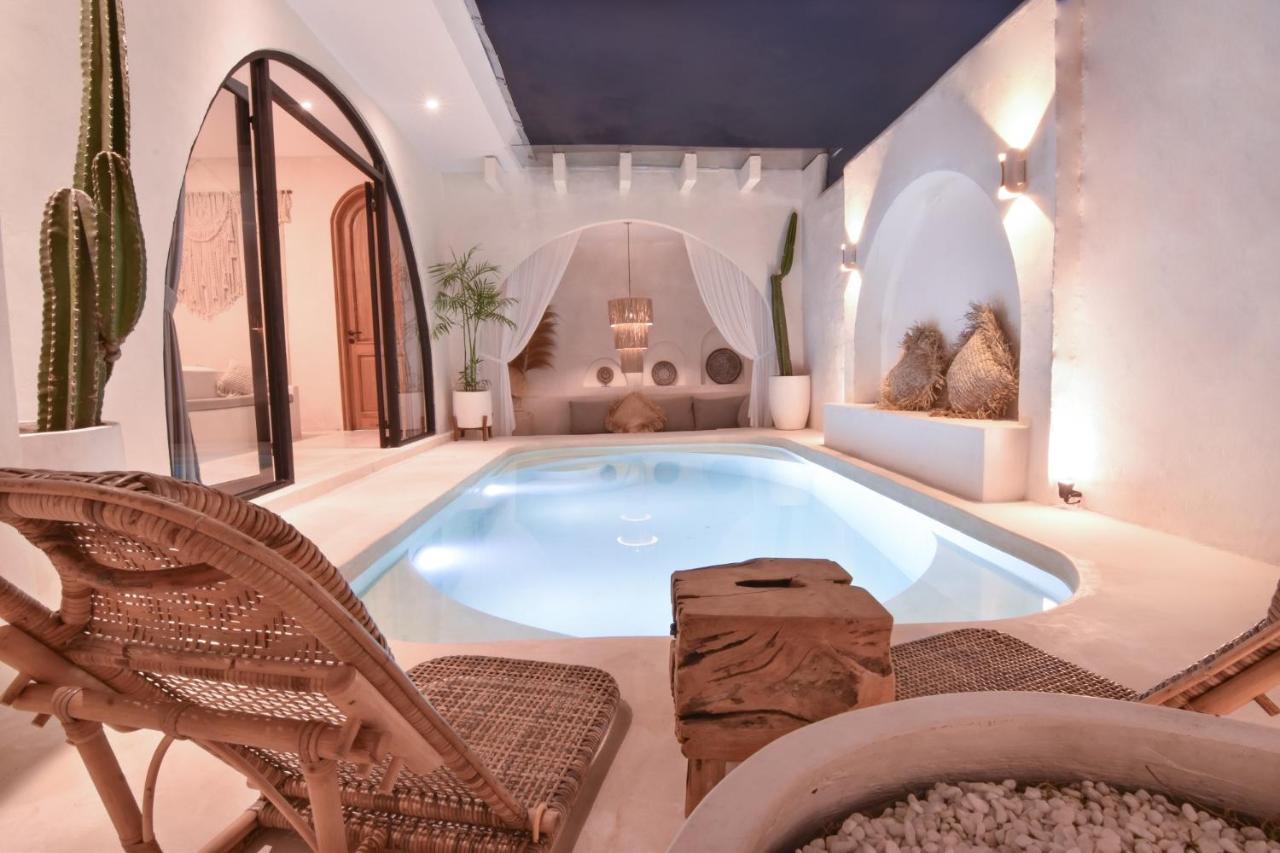 Bohemian Jogja Villas With Private Pool Kejayan Luaran gambar